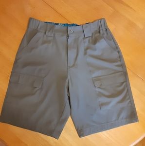 REALTREE FISHING QUICK DRY 10" Inseam Cargo Shorts in GREY MENS SIZE LARGE.